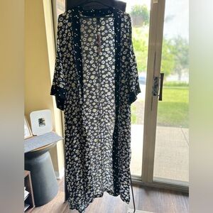 NEW Wild Fable Black Floral Kimono